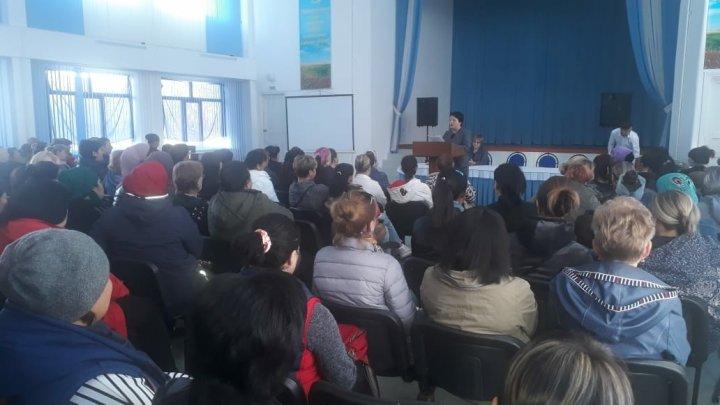 В школе проведены пять Республиканских конференции по вопросам воспитание в семье "Стань примером своему ребенку"