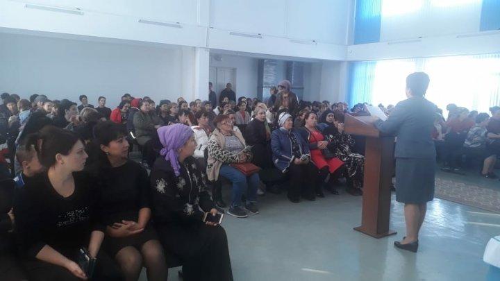 В школе проведены пять Республиканских конференции по вопросам воспитание в семье "Стань примером своему ребенку"
