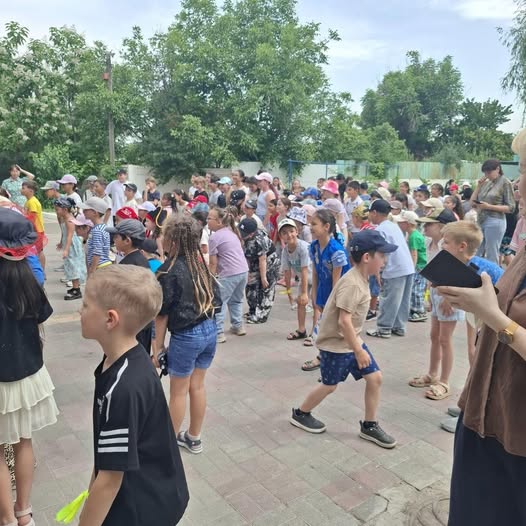 Ура, каникулы! Открытие школьного лагеря «Достык» в День защиты детей!