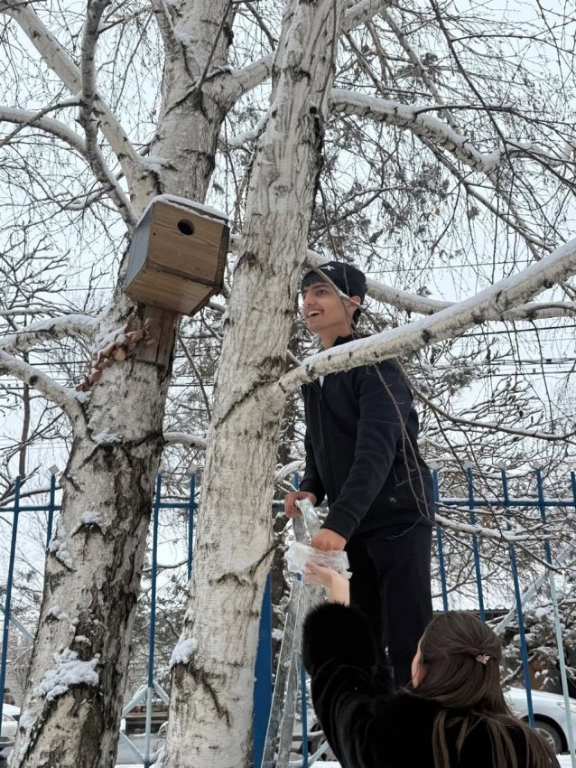акция «Помоги зимующим животным и птицам».