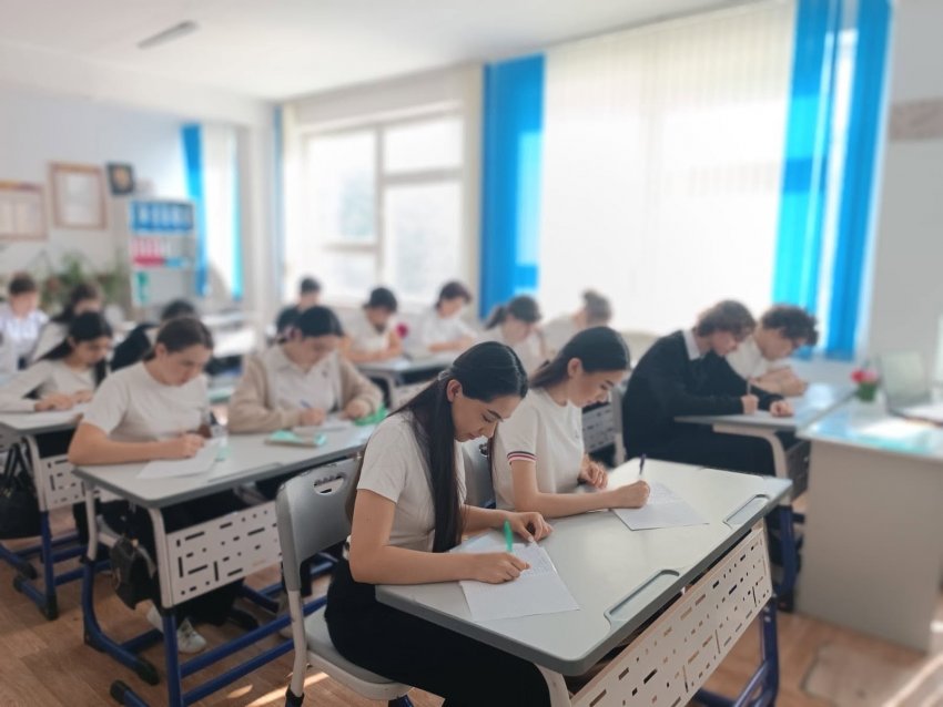 В целях профилактики детского травматизма и формирования культуры безопасного поведения в период летних каникул проводился тематический диктант «Безопасное лето».